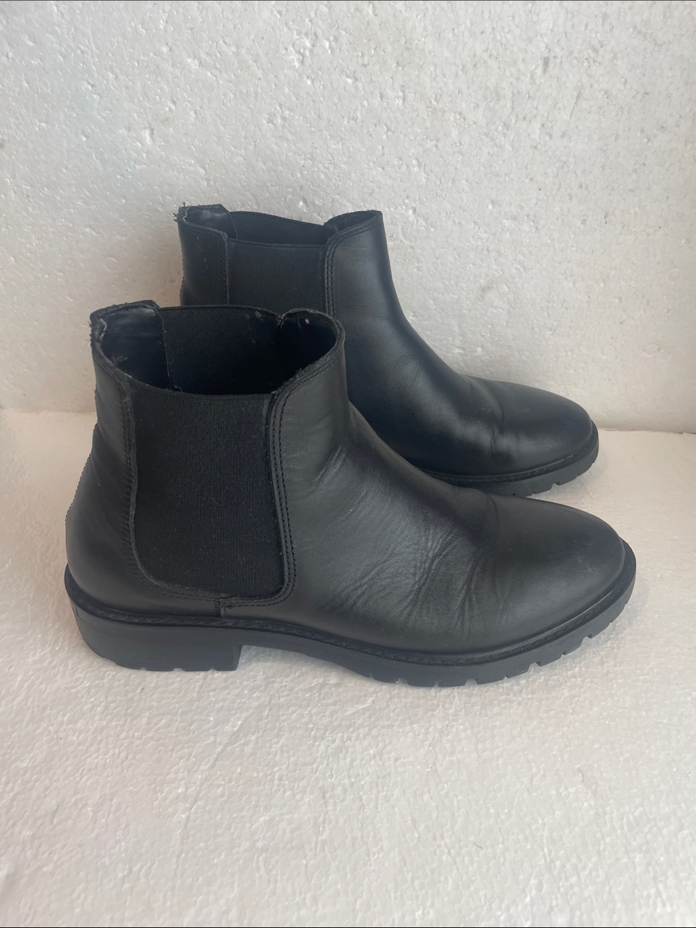 Steve Madden Leopold Black Leather Booties boots low heel women’s size 7 1/2 - Picture 5 of 13